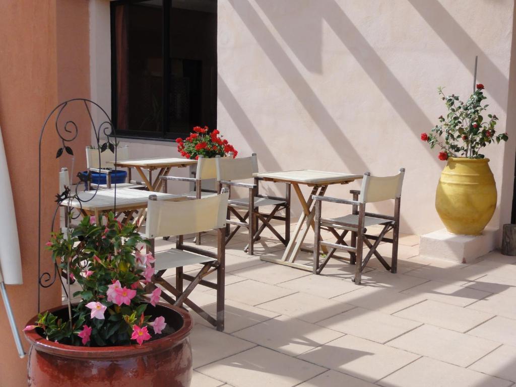 Hotel L'Hacienda Martigues Exterior photo