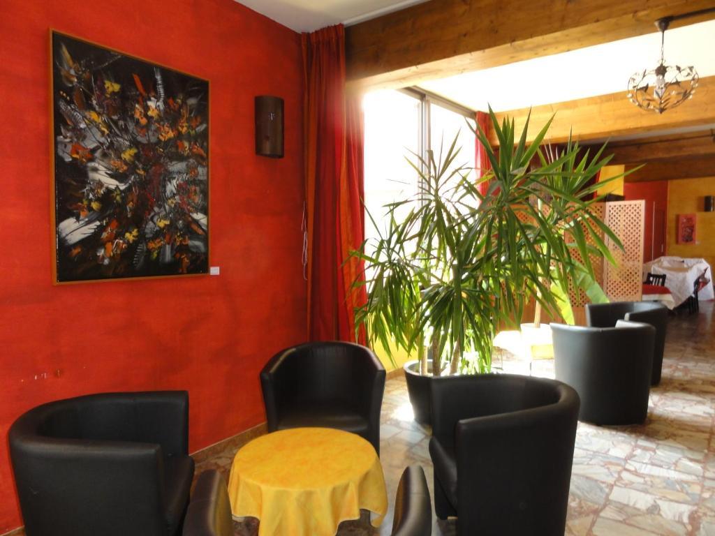 Hotel L'Hacienda Martigues Exterior photo