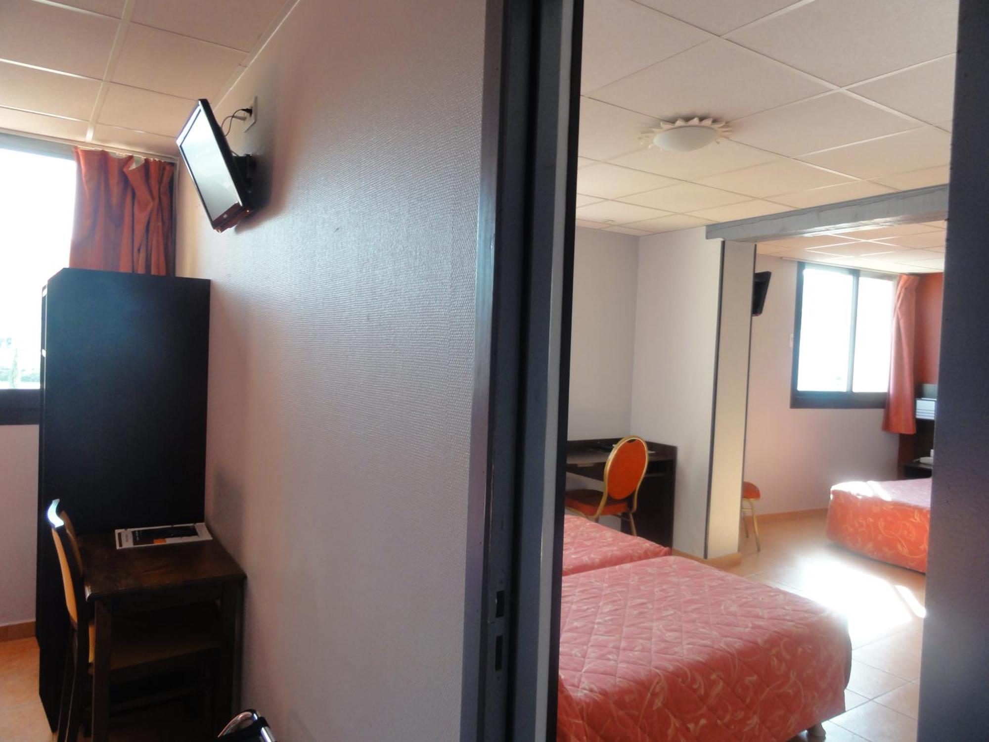 Hotel L'Hacienda Martigues Room photo