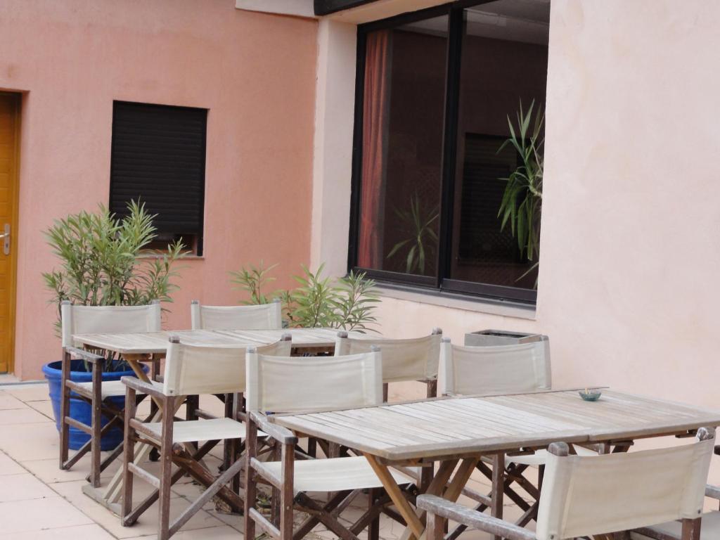 Hotel L'Hacienda Martigues Exterior photo