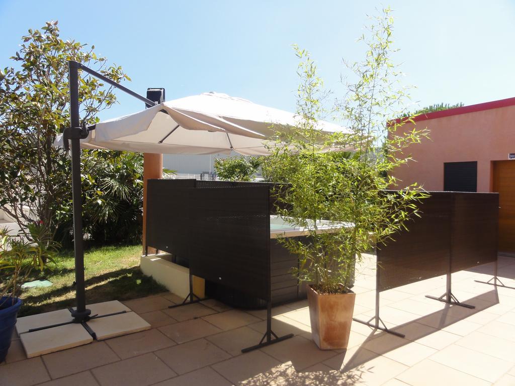 Hotel L'Hacienda Martigues Exterior photo