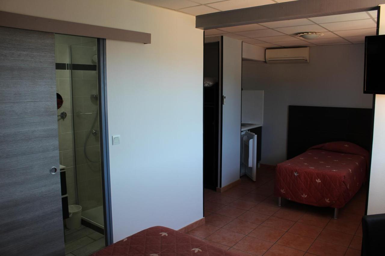 Hotel L'Hacienda Martigues Exterior photo